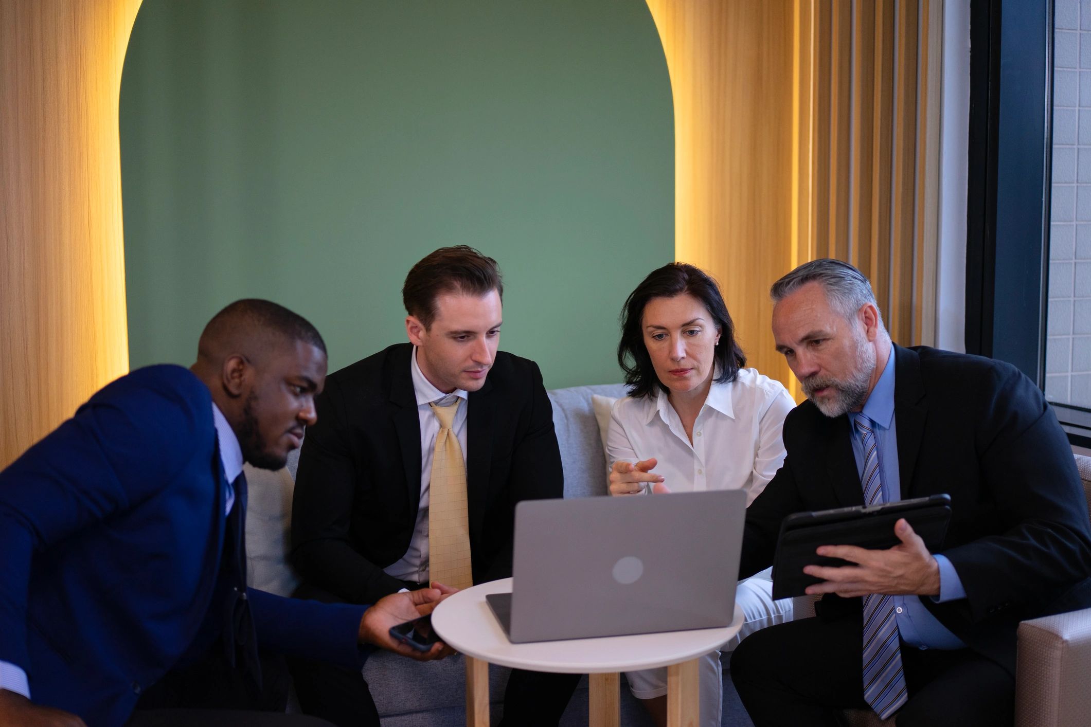 Managed services team meeting in an office